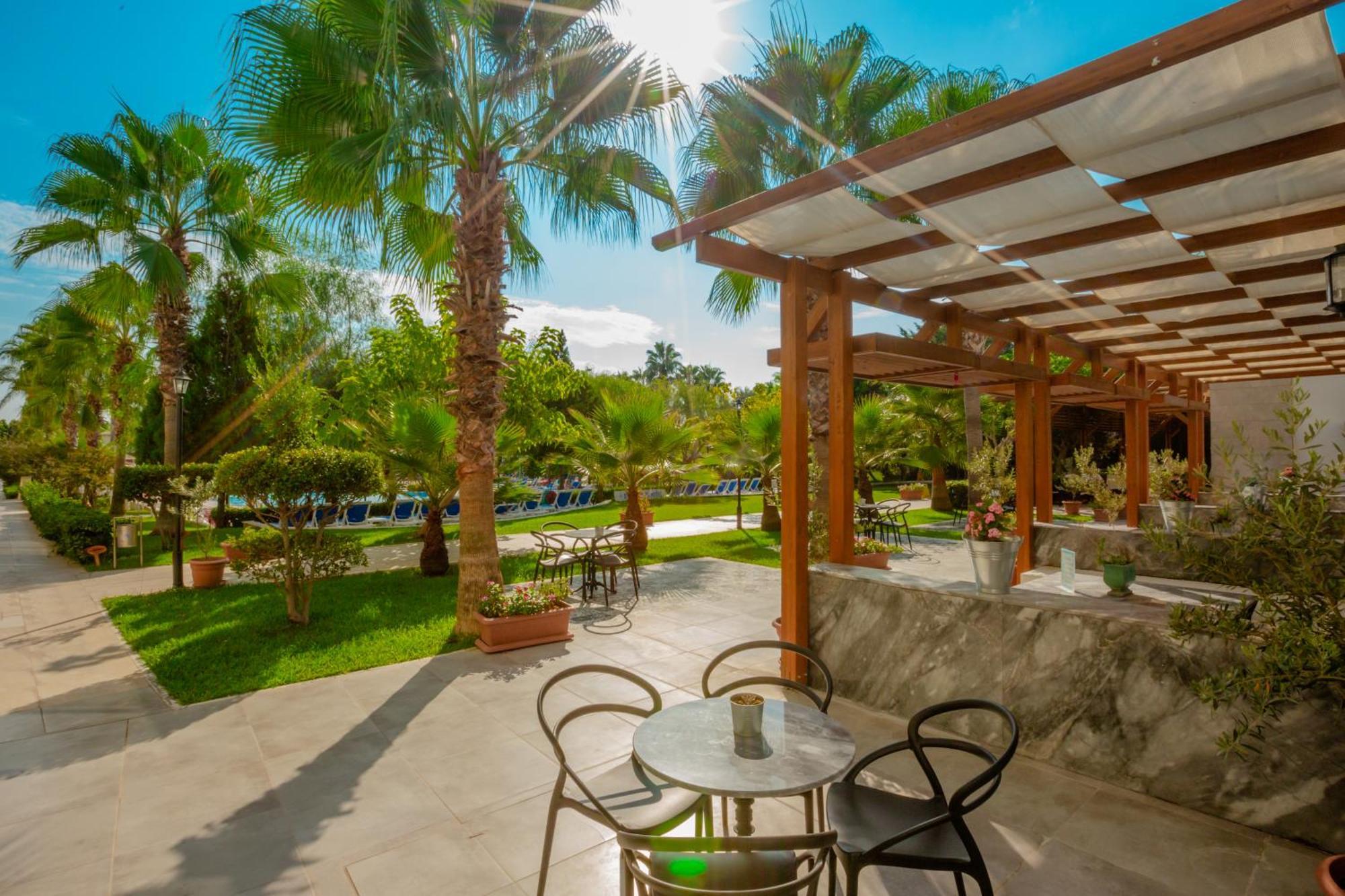 Sural Resort Hotel Side Buitenkant foto